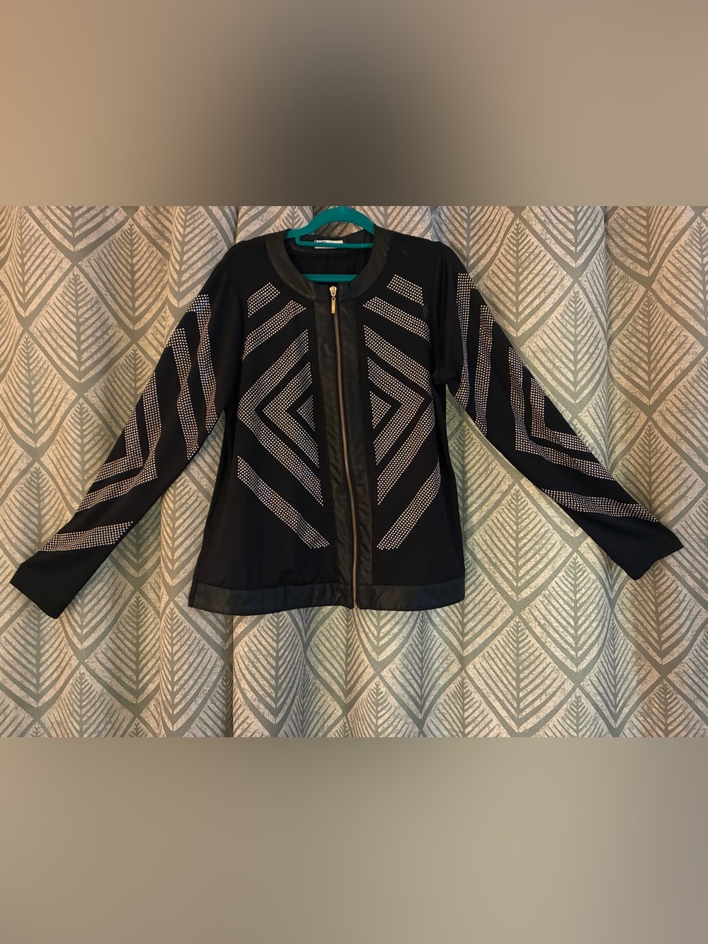 Carmín Black Stud-Pattern Zip-Front Jacket